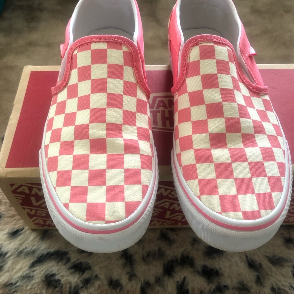 VANS Pink and white checkered
